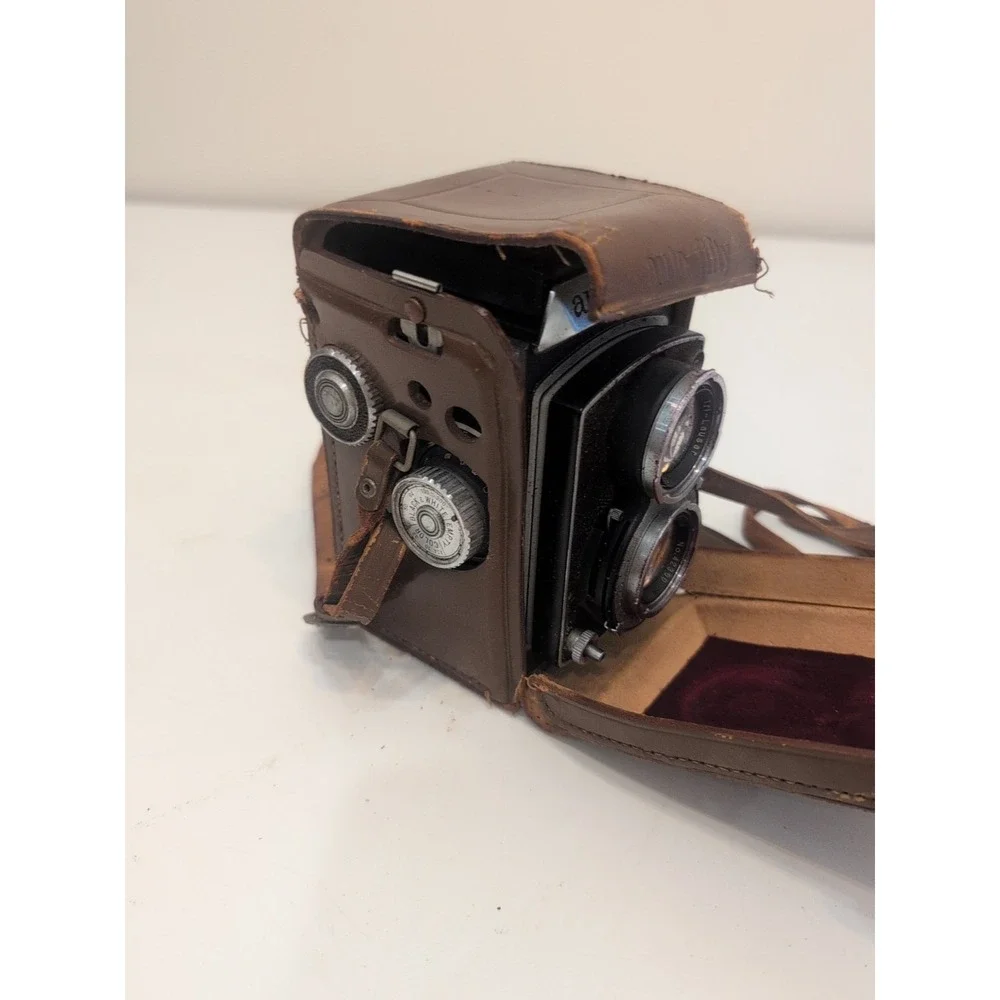 Auto Fifty Twin Lenses TLR Camera w/BIOKOR & TRI LAUSAR 80mm f3.5 LENSES Vtg